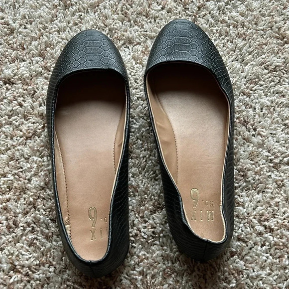 Black Flats | Black Flat Shoes | Classic | Business Casual | Mix No 6 Shoes - Picture 2 of 13